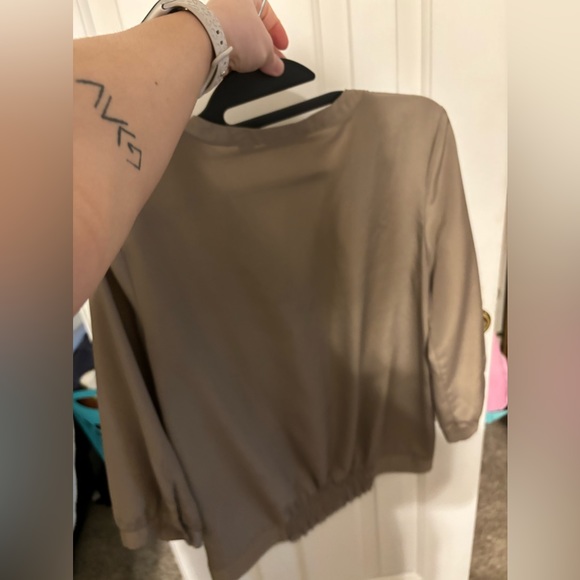 Blouse - Picture 2 of 2